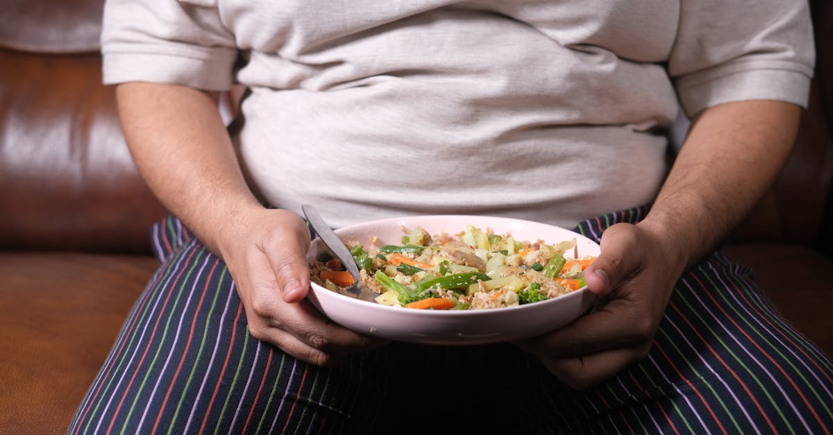 A runner maintaining weight loss long-term with consistent tracking habits